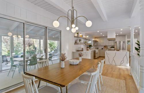 The Lilypad - 2 Master Bedrooms & Game Room - Foto 17