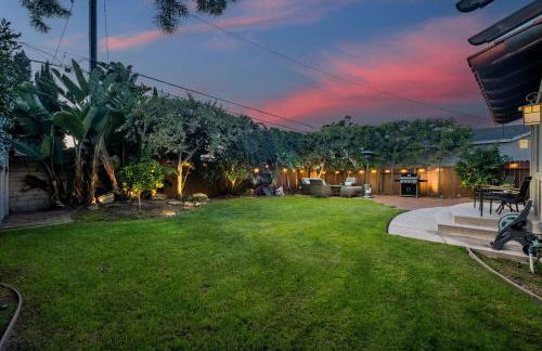 Luxury Retreat with Private Yard close to Beaches and FIFA Sleeps 10 - Foto 17