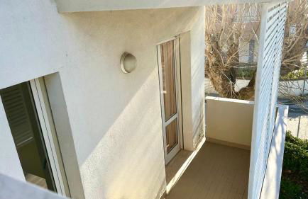 F004 - Fano, trilocale con terrazzino a 30mt dal mare - Foto 9