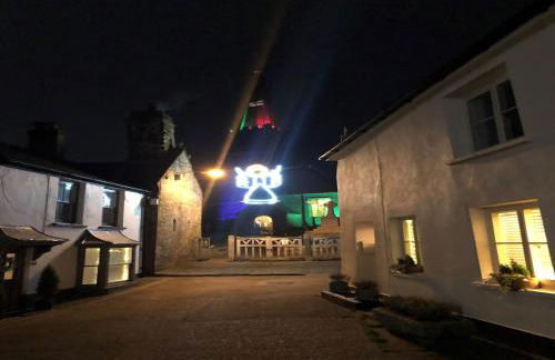 Church View - c. 1750 cosy character cob cottage. - Foto 23