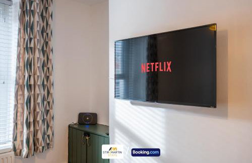 Stylish 2 BR Townhouse By StirkMartin Stays Short Lets & Serviced Accommodation Cardiff With Free Parking & Sleeps5 - Foto 25