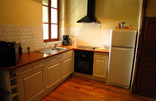 Charming Castle in Serrieres-en-chautagn With Pool - Photo 31