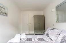 Driftwood Luxury Apartment - Photo 12