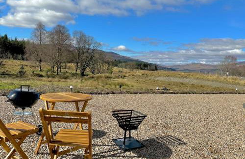 Eco-Friendly Highland Suite with Mountain Views - Photo 10