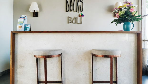 The Decks Bali - Foto 2, Recepción