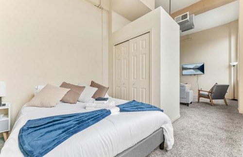 Downtown Gym Sauna Parking Pet Friendly - Photo 22