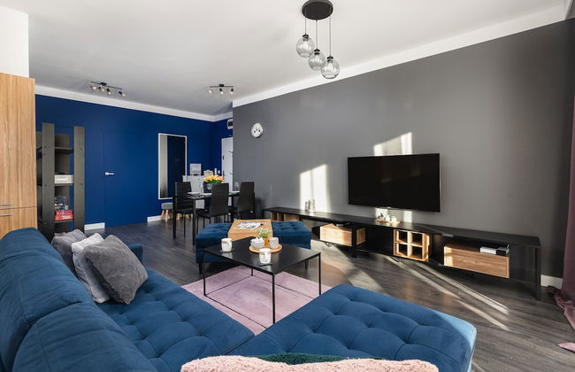 Mysterious Blue Apartment by Renters - Foto 22