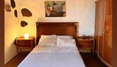 Casa Poesía de El Hierro - Poetry House of El Hierro, situated in the center of El Pinar - Foto 4