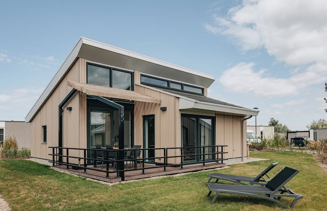 Private Indoor Pool Home in Verviers - Photo 1
