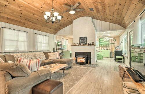 Strawberry Hill Cabin 5 Mi to Skiing and Lake - Photo 5