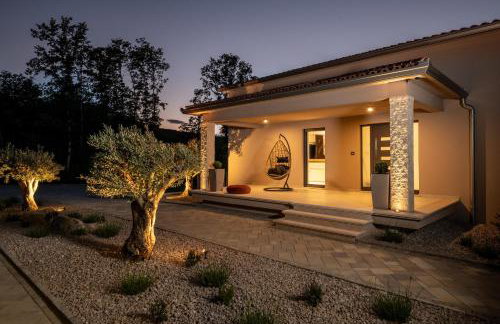 Luxury Villa Santa Cruz with XL pool and Jacuzzi - Photo 35