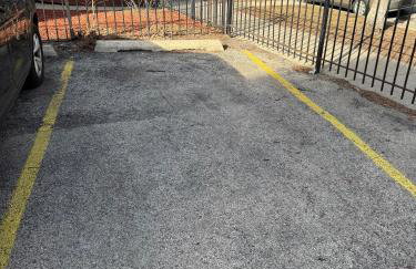 Uptown Bright & Modern Apt - Steps to Lake, Train, Amazing Food & Free Parking - Photo 16