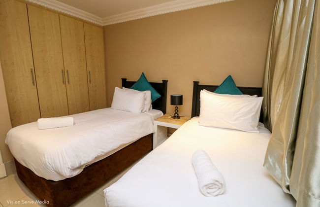 1 Bedroom Luxury Apartment - Photo 4