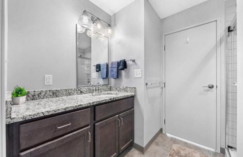 Bright Downtown 1BR l Free Parking l Fast Wi-Fi - Foto 6