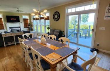 Waterfront Oneida Lake Lux House - Photo 5