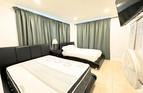 Spacious 4/4 Home Central To All Attractions - Foto 24