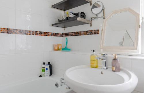 Well Connected 1BDR Flat in the Heart of Islington - Foto 20