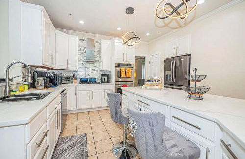 Spacious 7BR Retreat W/Gym Near DC-Family Friendly - Foto 70