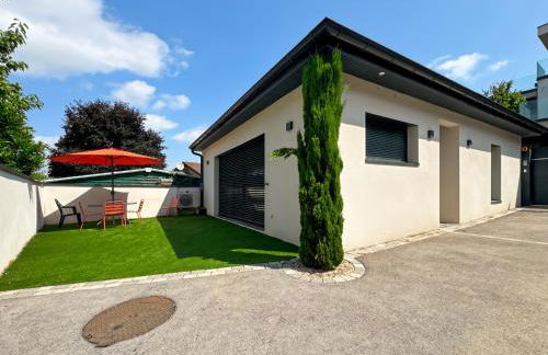 Modern 2 bedroom house, sleeps up to 6 - Photo 14