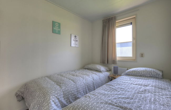 Modern Chalet With Combi Microwave, Near Rockanje - Foto 2