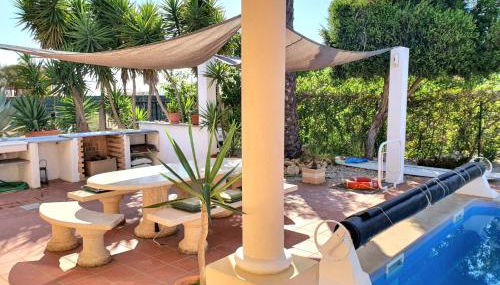 Oceanfront Villa - 8 rooms, 2 kitchens with pool, billiard table and Beach-Volleyball Court - Foto 3