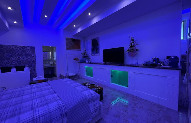 GianLuis Luxury Suites - Photo 8