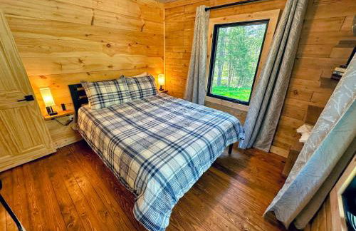 5R Cozy log chalet in fantastic location. Ski, snowshoe, fish, explore! AC, pet friendly! - Photo 43