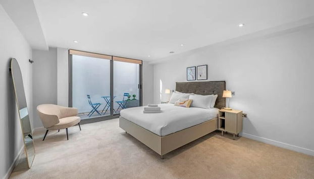 JOIVY Stylish Chelsea home w/patio. - Foto 2, Habitación