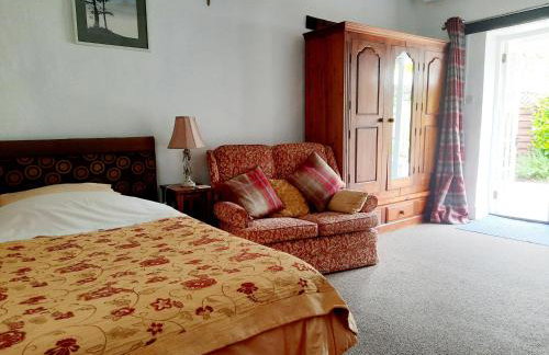 Spacious double, Shower en-suite, Desk & Patio - Foto 10