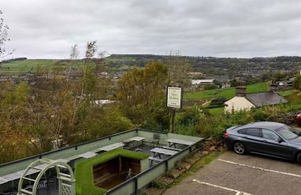 New Hobbit, stunning views, sleeps 42, Bar, Hot Tub - Foto 76