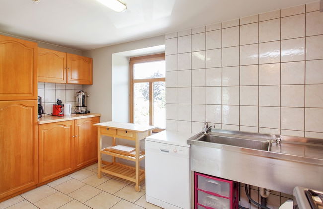 Stunning Cottage With Terrace in Manhay - Foto 10