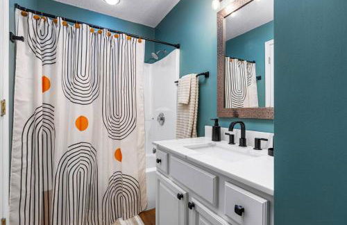 Petoskey Falls Escape-Hot Tub/Dogs/Petoskey/Boyne - Photo 41