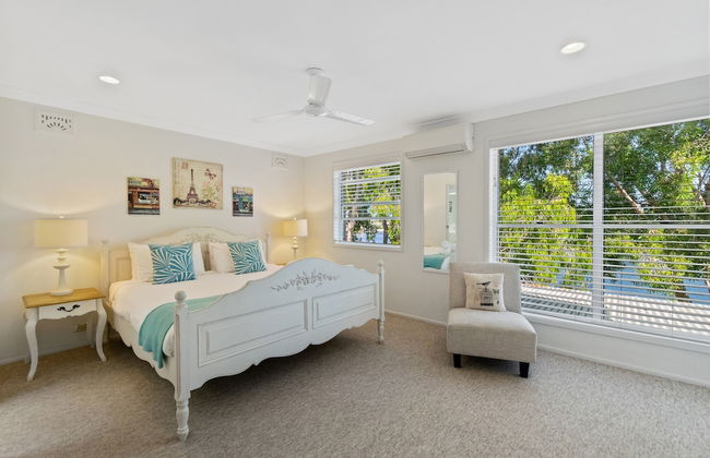 Noosa Entrance Waterfront Resort - Photo 23