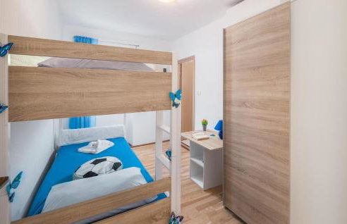 Awesome Home In Zminj - Foto 24