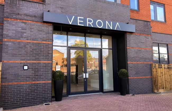Verona Apartments - Photo 6