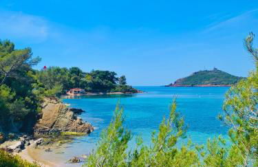 Rénové 2025 - 6 personnes - Clim Parking Piscine Terrasse - Foto 2