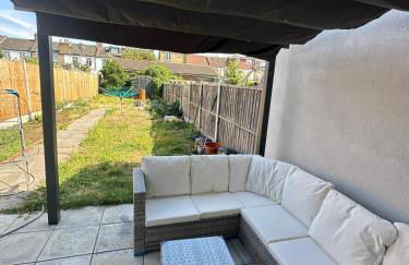 Luxury House in Ilford 21 minute Train journey from Central London - Foto 32