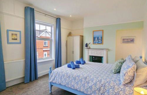 Seaside Escapes - with relaxing hot tub! - Foto 3