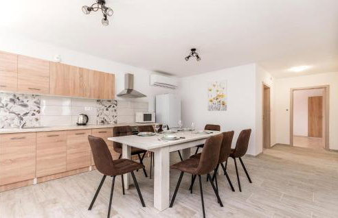 7 Bedroom Awesome Home In Polaca - Foto 28