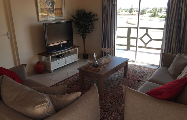 Oceanview Suite - Photo 9