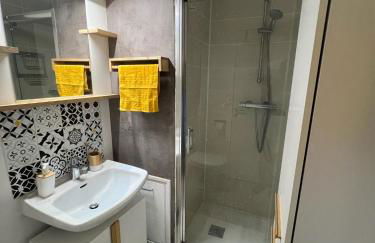 E&Y - Gare SNCF - Cité Congrès - Centre - Parking - Foto 22