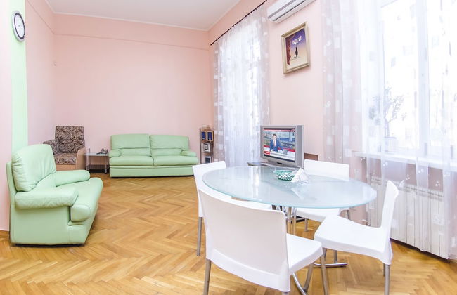 Rent Kiev Maidan Nezalezhnosti - Photo 42