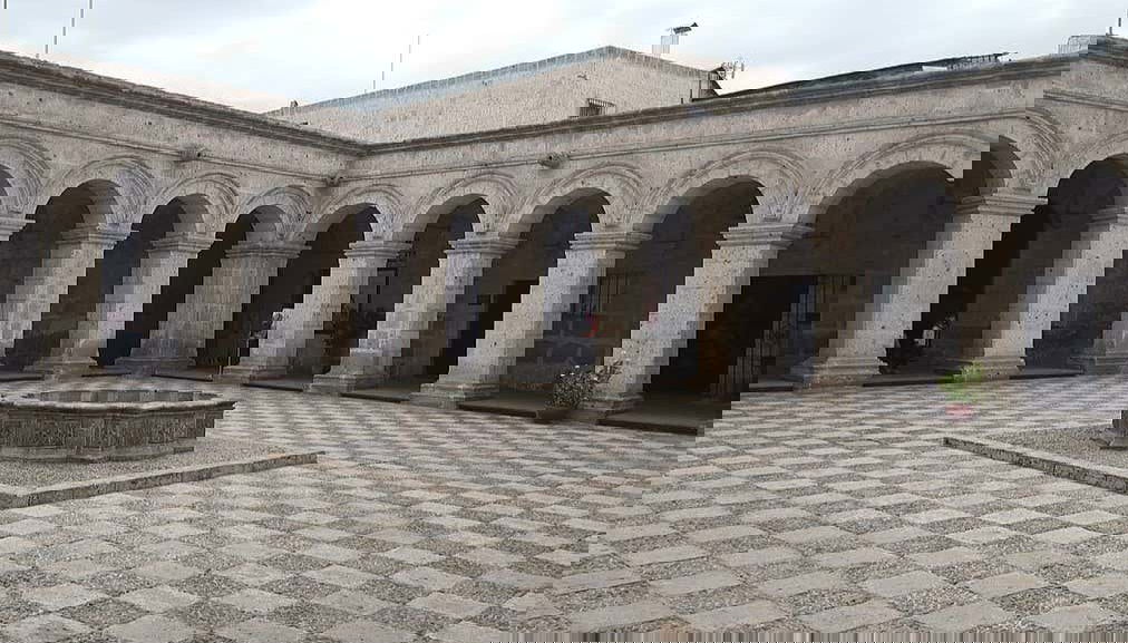 Cloîtres de la Compañía