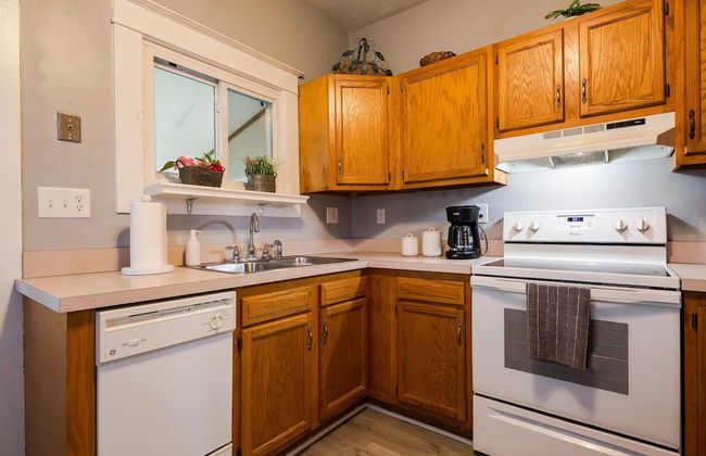 Charming 2br Hot Tub Getaway 2 Bedroom Home - Foto 7