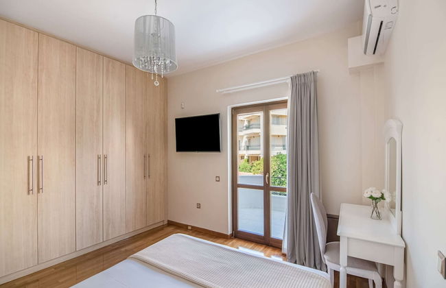 Inviting Villa in Anavissos With Communal Pool - Foto 11