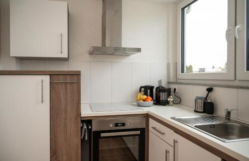 Gästehaus Stoll - 3 Schlafzimmer, nahe Flughafen & Messe - Foto 10