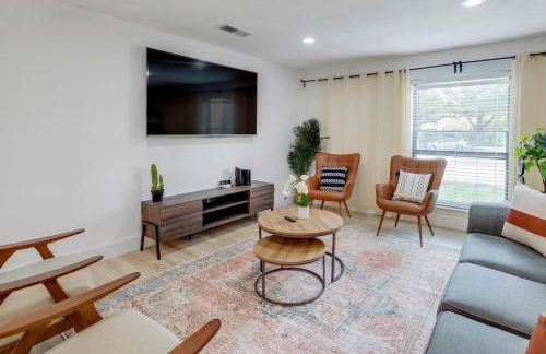 Superior 4BR 2BA Holiday Home with Hot Tub & Grill - Foto 8