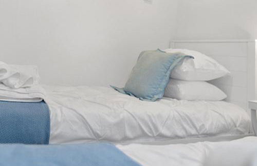 Fire and Fun Luxe Stay w Pool Hot Tub and Game Room - Foto 26