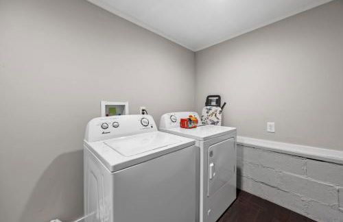 Louisville Haven With BBQ Fire Pit & Private Yard - Foto 21