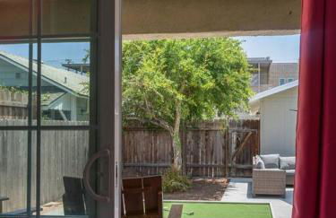 Family Renovated Home, Netflix, AC, WD, Putt Putt - Foto 6